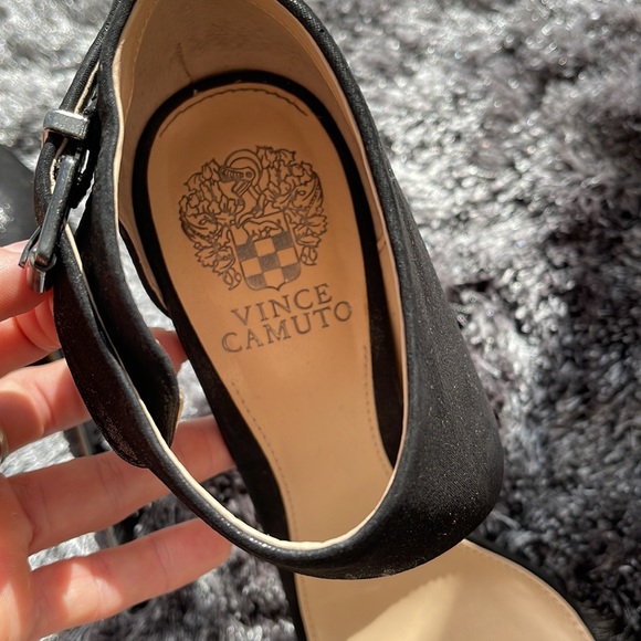 Vince Camuto Stiletto Black Shimmer Glitter Heel - perfect for valentines 💘 - Picture 3 of 7